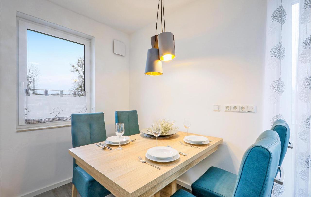 Lovely Apartment In Rechlin With Kitchen Quarto foto